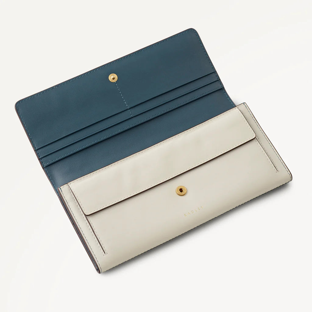 Radley Christmas Matinee Picture Purse - An Ice Day
