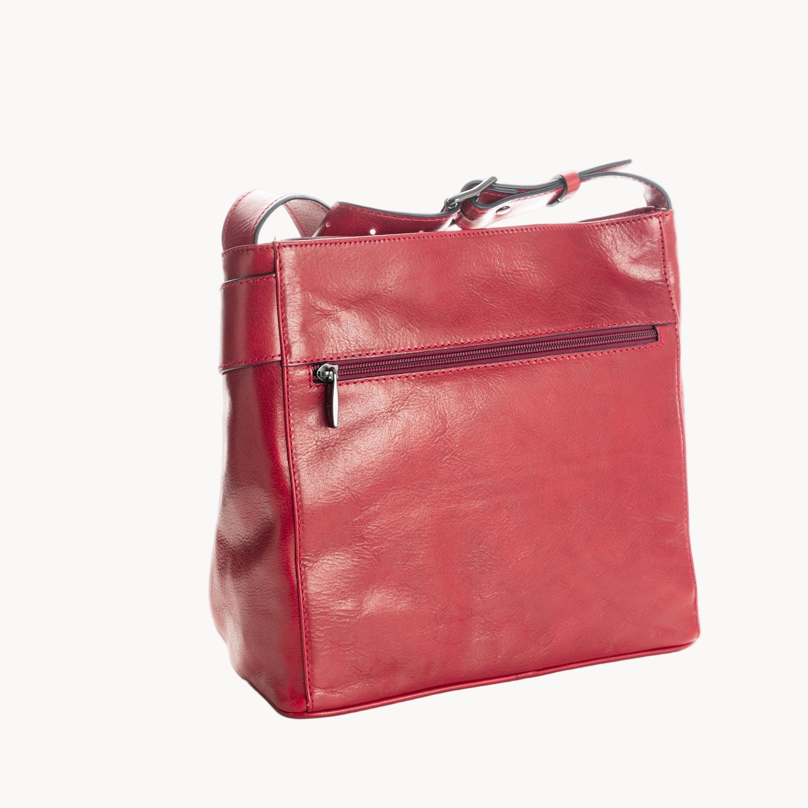 Gianni Conti large crossbody leather bag in red – back view