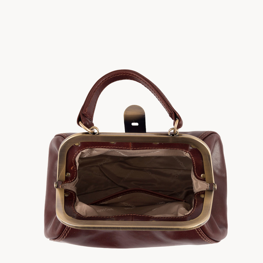 Gianni Conti Small Leather Gladstone Bag - Doctor's Bag in Tan - rear view with detachable adjustable strap